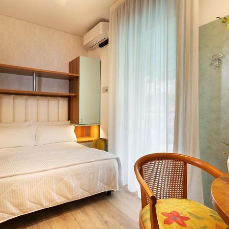 Hotel Castellucci 贝拉里亚-伊贾马里纳 外观 照片