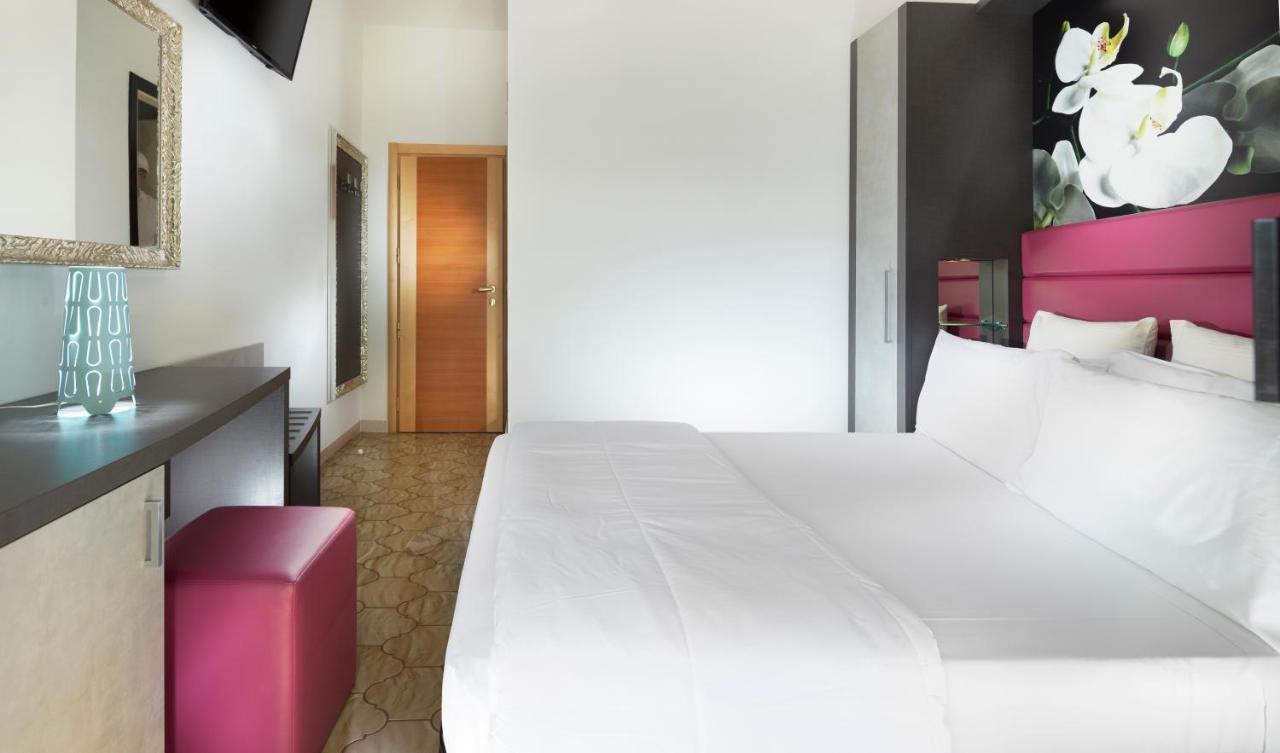Hotel Castellucci 贝拉里亚-伊贾马里纳 外观 照片